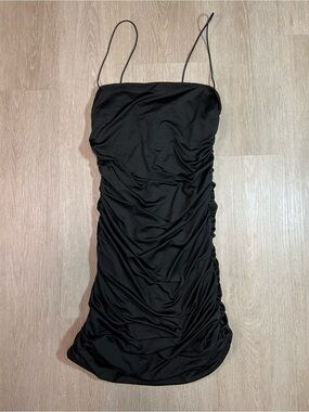 Chic Minimalist Black Ruched Women’s Large Mini Dress